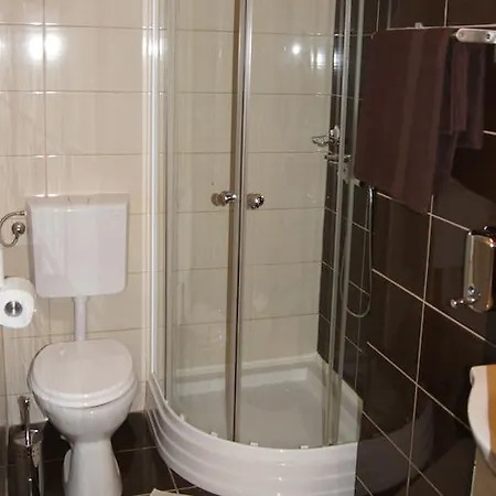 Budapest Suites 3*